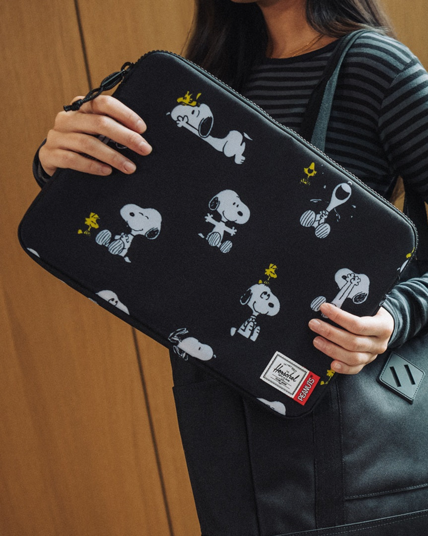 Herschel Herschel x Peanuts® Anchor 14" Sleeve Laptop Kılıfı