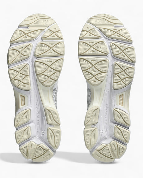 Asics GEL-Cumulus 16 Kadın Sneaker