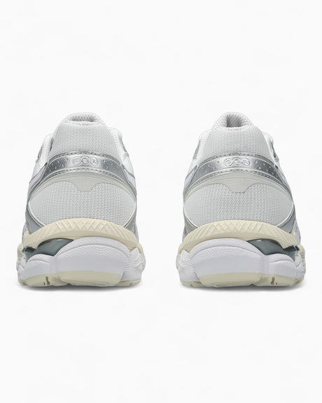 Asics GEL-Cumulus 16 Kadın Sneaker