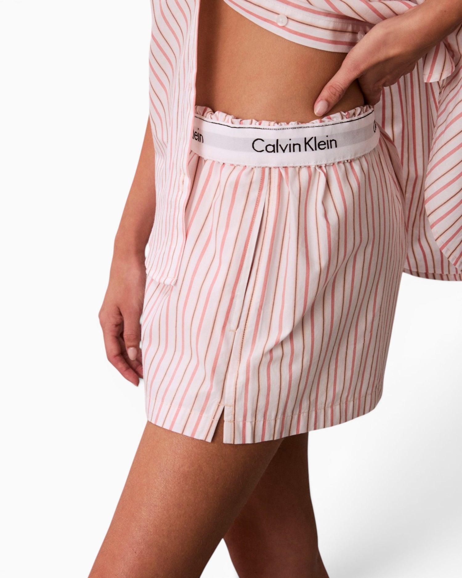 Calvin Klein Logo Patch Poplin Kadın Şort