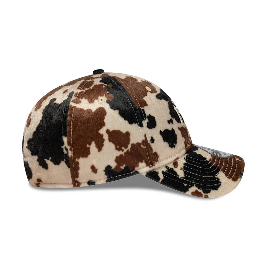 NY Yankees Animal Print 9FORTY Şapka