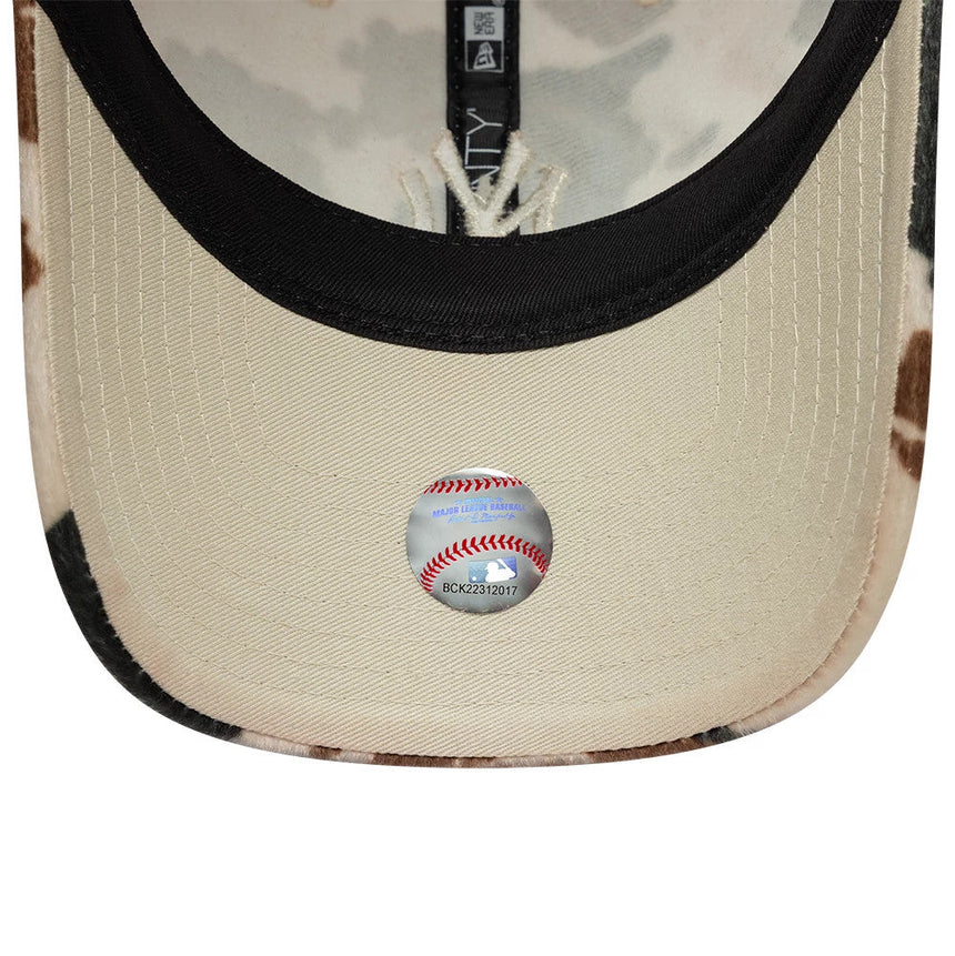 NY Yankees Animal Print 9FORTY Şapka