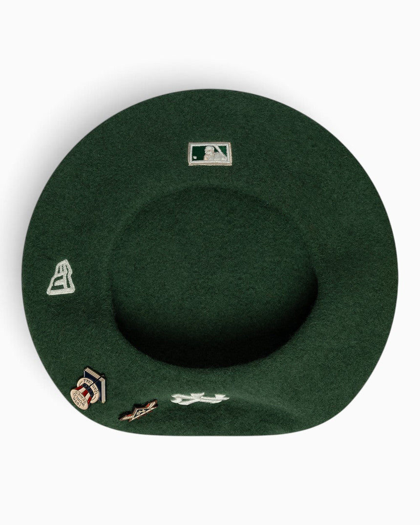 New Era NY Yankees IMG Coops Pin Beret Green