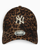 New Era NY Yankees W MLB Cosy Leopard 9FORTY Şapka Brown