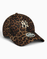 New Era NY Yankees W MLB Cosy Leopard 9FORTY Şapka Brown