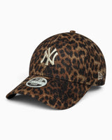 New Era NY Yankees W MLB Cosy Leopard 9FORTY Şapka Brown