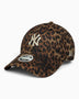 New Era NY Yankees W MLB Cosy Leopard 9FORTY Şapka Brown