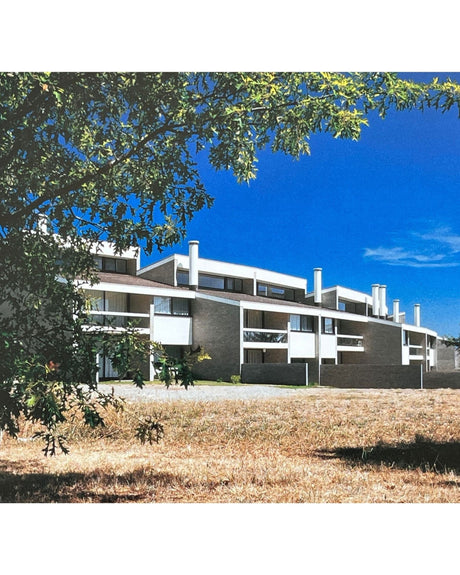 Pestil Books for vitruta Harry Seidler