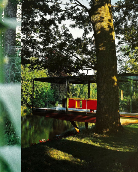 Pestil Books for vitruta Portfolio of Contemporary Gardens